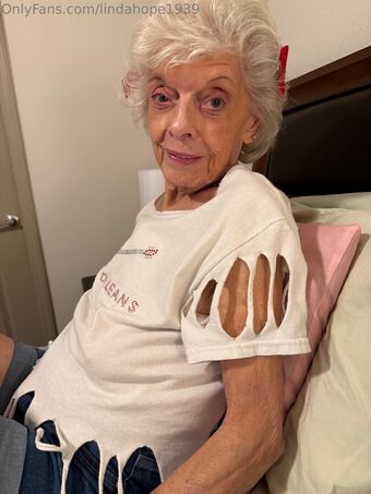 lindahope1939 Fotografii Nud Scurse OnlyFans 78