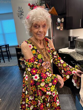 lindahope1939 Fotografii Nud Scurse OnlyFans 79