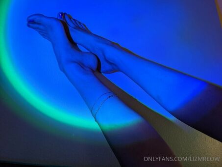 Lizmreow Fotografii Nud Scurse OnlyFans 36