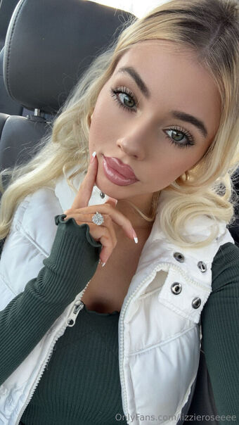 lizzieroseeee