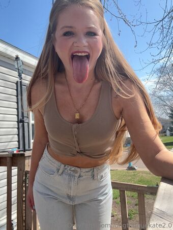 longtonguekate2.0