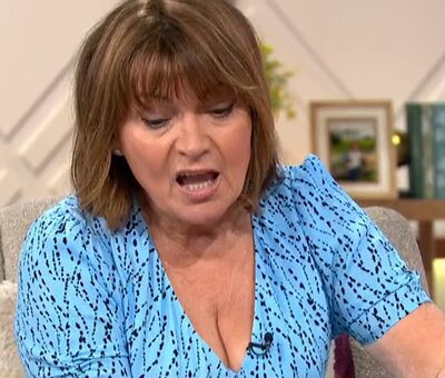 Lorraine Kelly Fotografii Nud Scurse OnlyFans 10