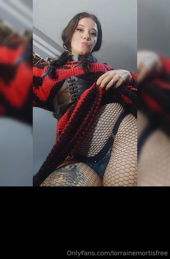 lorrainemortisfree Fotografii Nud Scurse OnlyFans 9