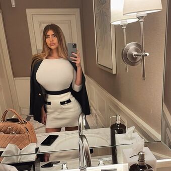Lucy Ya