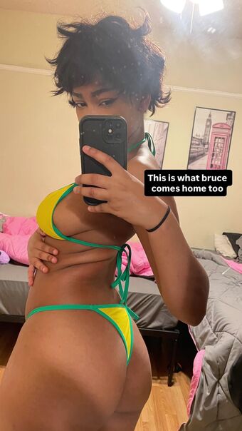 Luva  /  luvxrcos_  /  aluvxrcos_