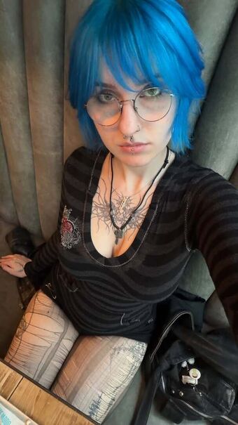 Lyra Crow Fotografii Nud Scurse OnlyFans 398