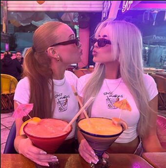 Mackenzie Carson Fotografii Nud Scurse OnlyFans 25