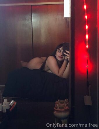 maifree Fotografii Nud Scurse OnlyFans 6