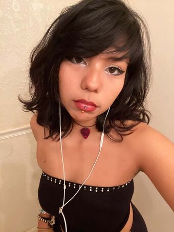 makeoutradio Fotografii Nud Scurse OnlyFans 26