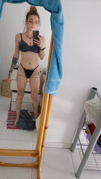 Malafalda Fotografii Nud Scurse OnlyFans 11