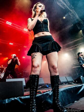 Marisa Rodriguez Singer Fotografii Nud Scurse OnlyFans 9