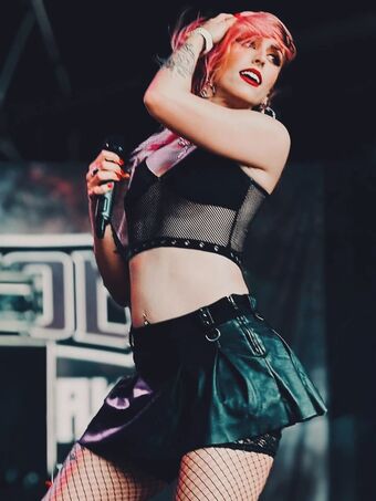 Marisa Rodriguez Singer Fotografii Nud Scurse OnlyFans 11