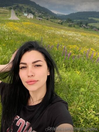 marta_hott