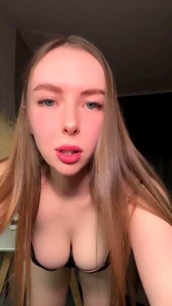 Mary Fotografii Nud Scurse OnlyFans 22
