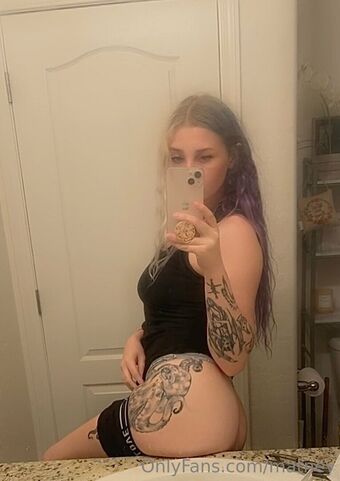 matney Fotografii Nud Scurse OnlyFans 15