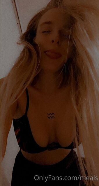 meals Fotografii Nud Scurse OnlyFans 2