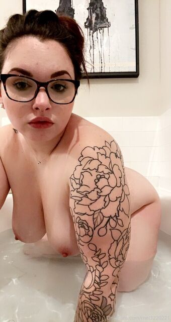 Megamelz Fotografii Nud Scurse OnlyFans 39