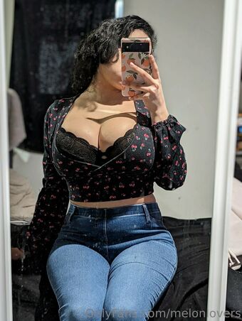melonlovers Fotografii Nud Scurse OnlyFans 10
