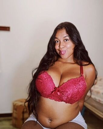 Meredith Rem Fotografii Nud Scurse OnlyFans 13