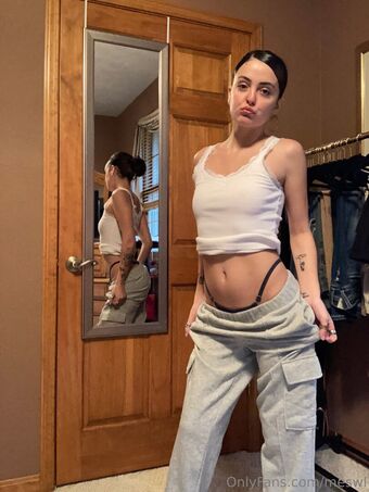 meswl Fotografii Nud Scurse OnlyFans 10
