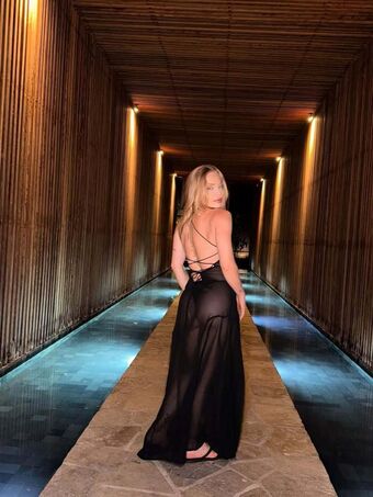 Michelle Andrezza Fotografii Nud Scurse OnlyFans 6