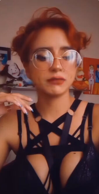 mikami404error Fotografii Nud Scurse OnlyFans 1