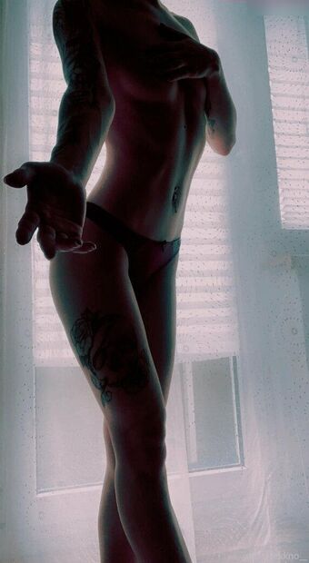 Miss Redhead