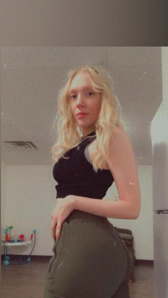 MissMacc Fotografii Nud Scurse OnlyFans 2