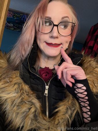 miz_hell Fotografii Nud Scurse OnlyFans 13