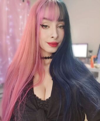 Mizzy Cyn Fotografii Nud Scurse OnlyFans 17