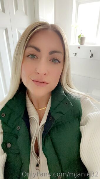 mjanie32