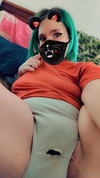 momalorian_free