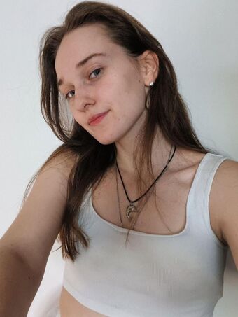 Monadail Fotografii Nud Scurse OnlyFans 10