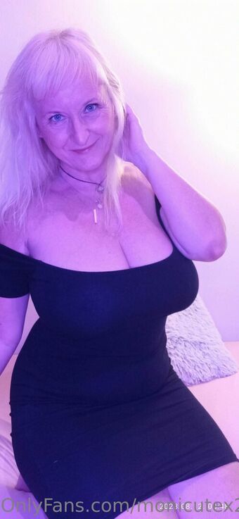 monicutex2