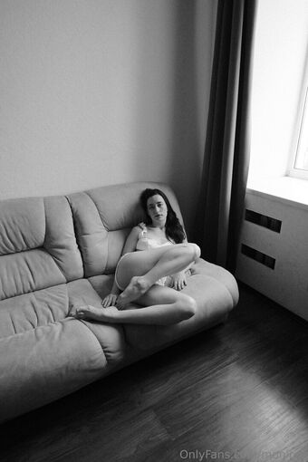 moniree Fotografii Nud Scurse OnlyFans 19