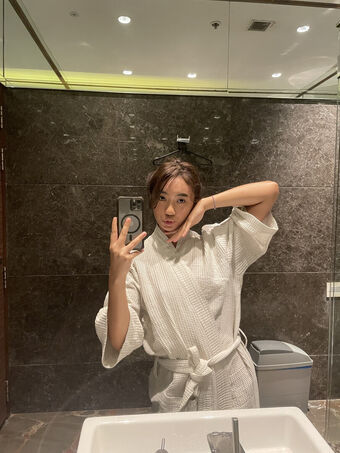 Moon Blitz Asmr Fotografii Nud Scurse OnlyFans 35