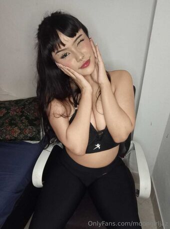 moongirljaz