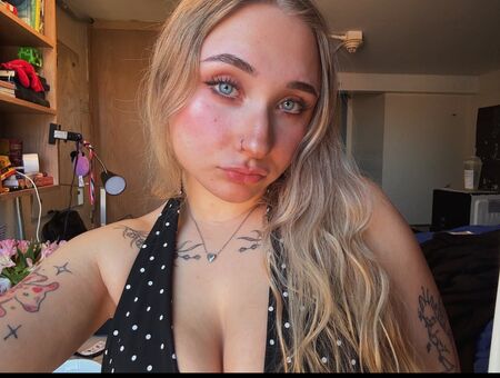 mxwuni Fotografii Nud Scurse OnlyFans 24