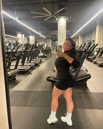 Myah Fotografii Nud Scurse OnlyFans 17