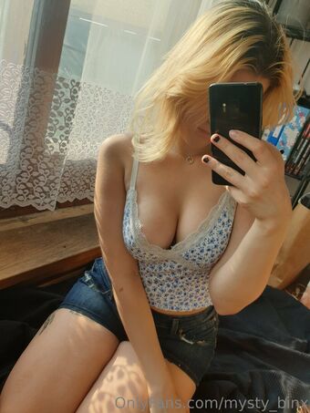 mysty_binx Fotografii Nud Scurse OnlyFans 57
