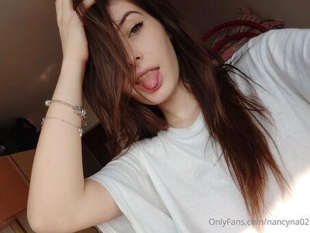 nancyna02 Fotografii Nud Scurse OnlyFans 13