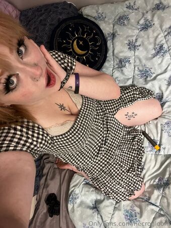 necrogloom Fotografii Nud Scurse OnlyFans 28
