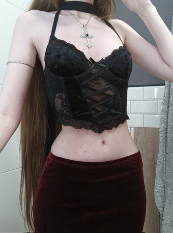 Nee.vrm Fotografii Nud Scurse OnlyFans 17