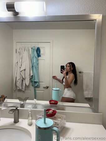 nerdybabe18 Fotografii Nud Scurse OnlyFans 7