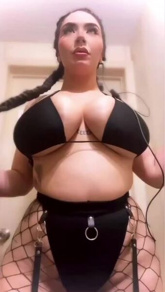 Nicky Nicole Fotografii Nud Scurse OnlyFans 10