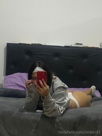 _nickyshy