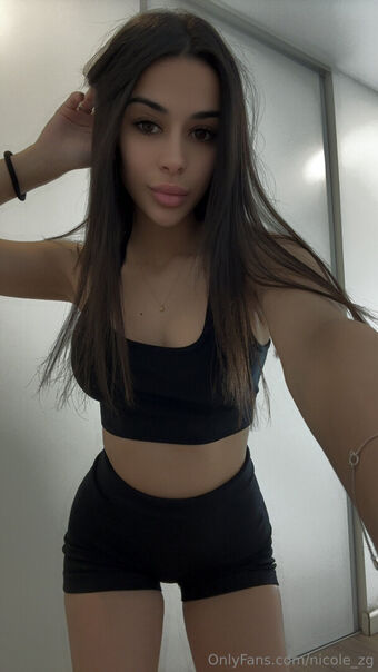 nicole_zg Fotografii Nud Scurse OnlyFans 15