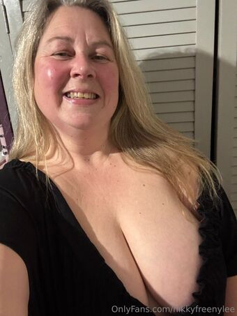 nikkyfreenylee