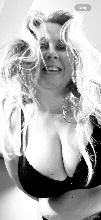 nikkyfreenylee Fotografii Nud Scurse OnlyFans 9