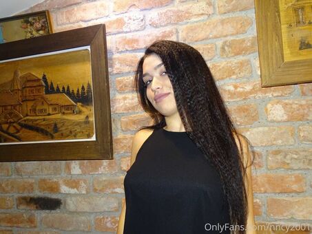 nncy2001 Fotografii Nud Scurse OnlyFans 11